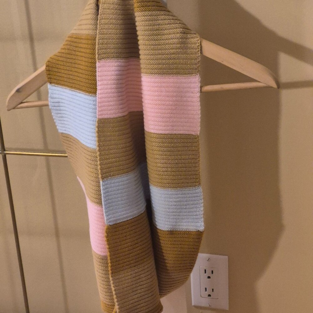 Focus Pocus Infinity Scarf